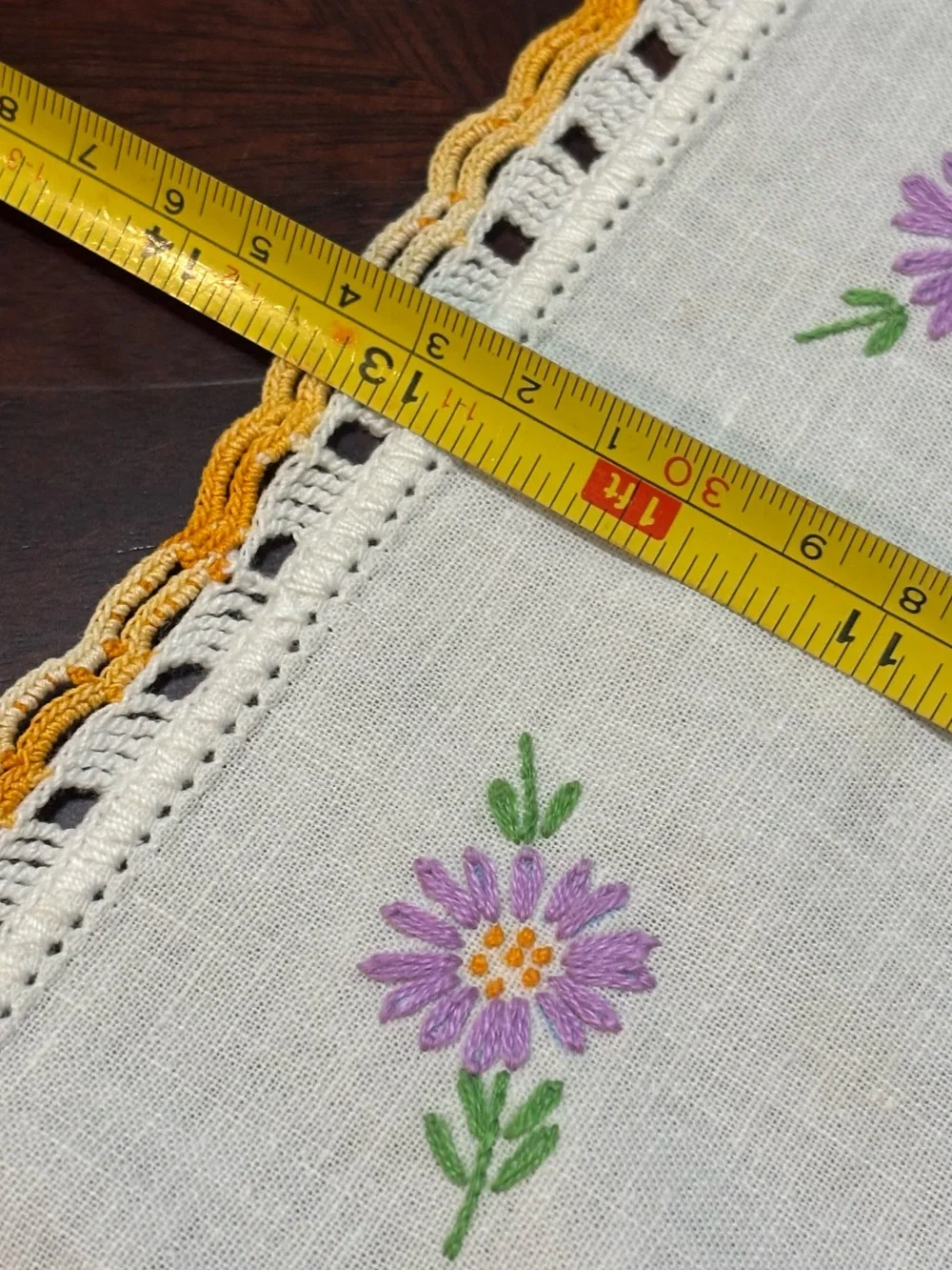 Vtg Handmade Lace Doily & Embroidered Runner 4pc Lot – Distressed Cottagecore